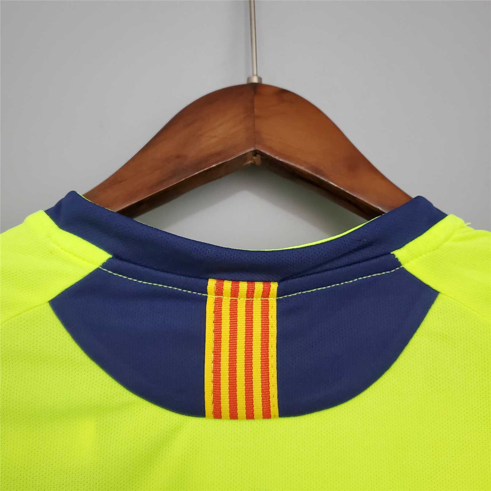 Barcelona 2005-06 Away Jersey