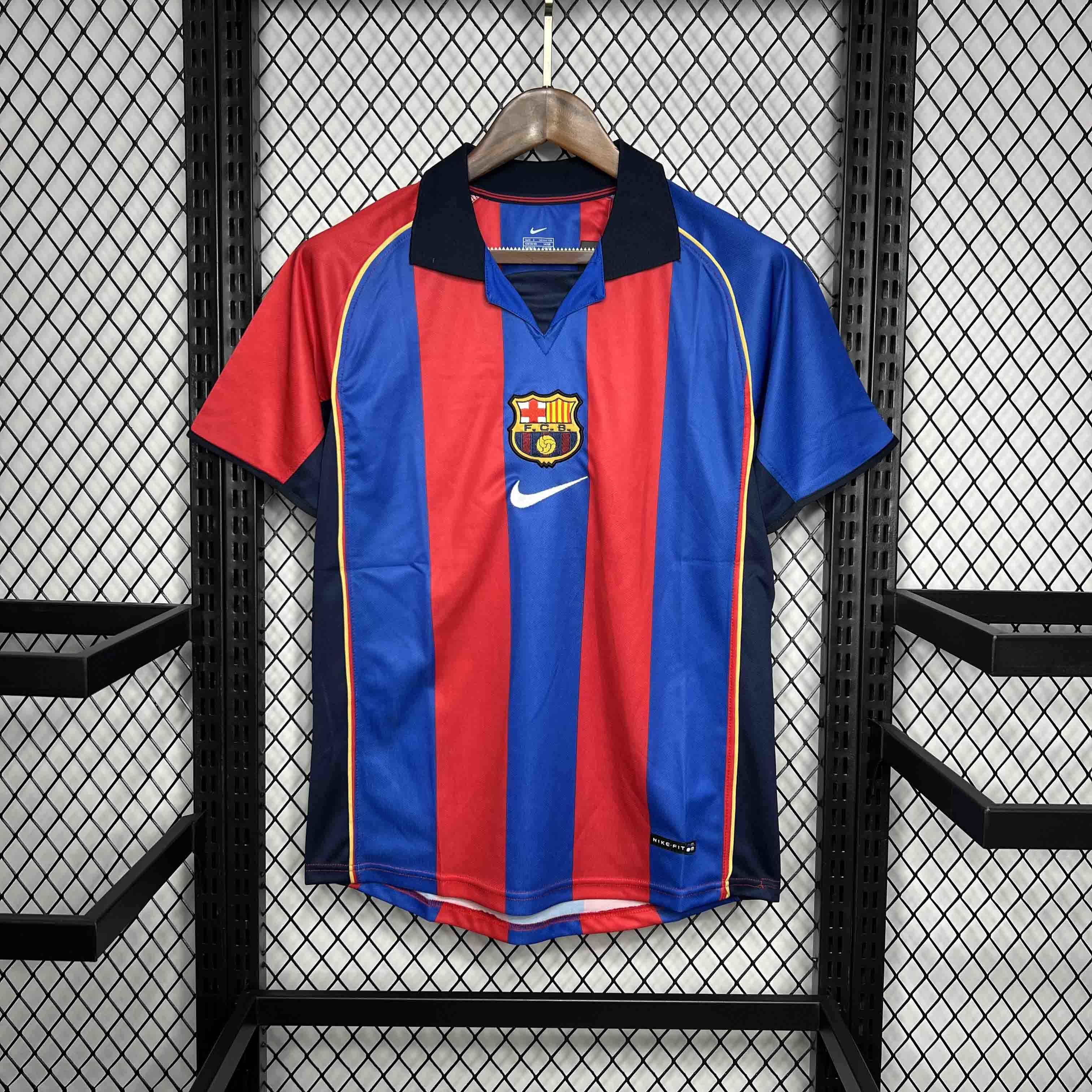 Barcelona 2004-05 Home Jersey