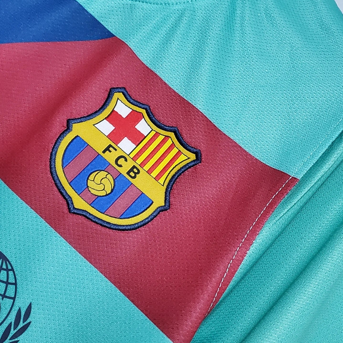 Barcelona 2010-11 Away Jersey