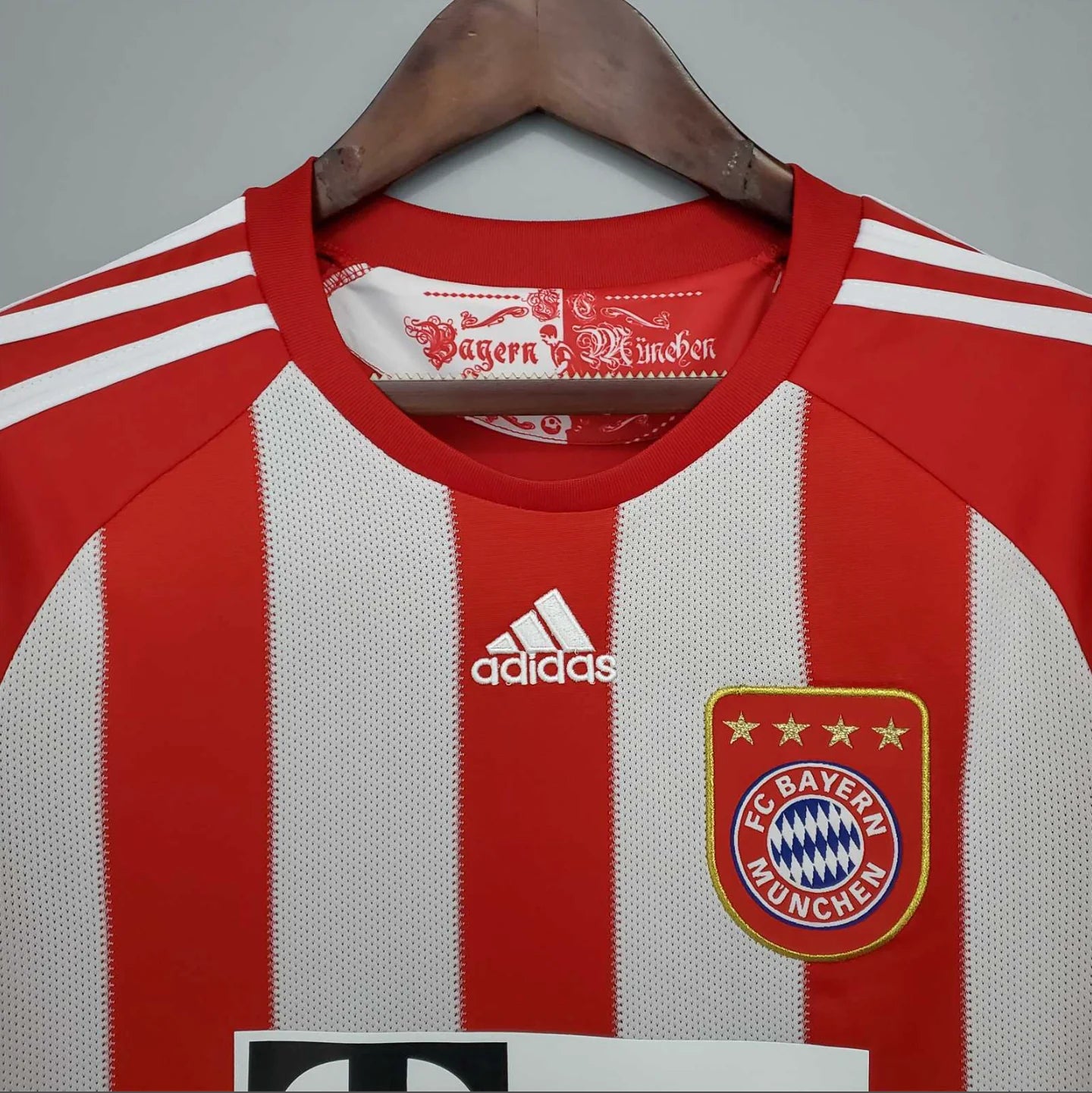 Bayern Munich 2010-11 Home Jersey