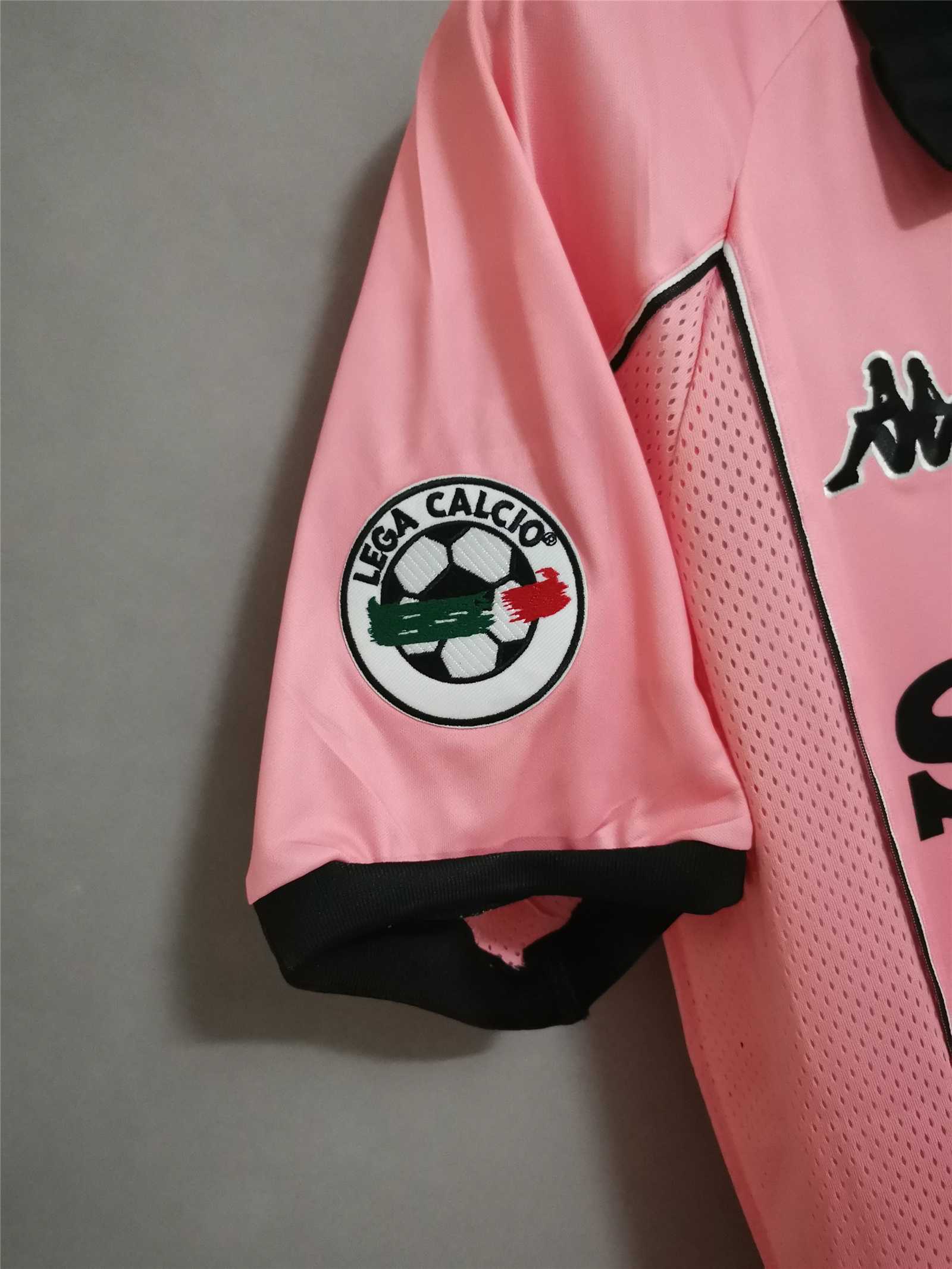 Juventus 1997-98 Away Jersey