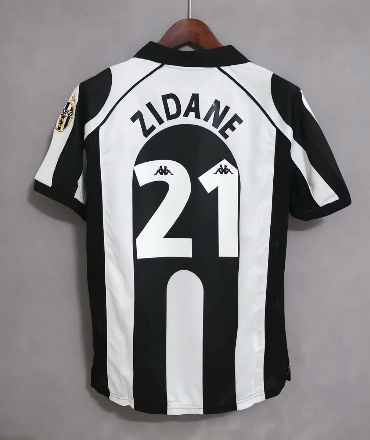 Juventus 1997-98 Home Jersey