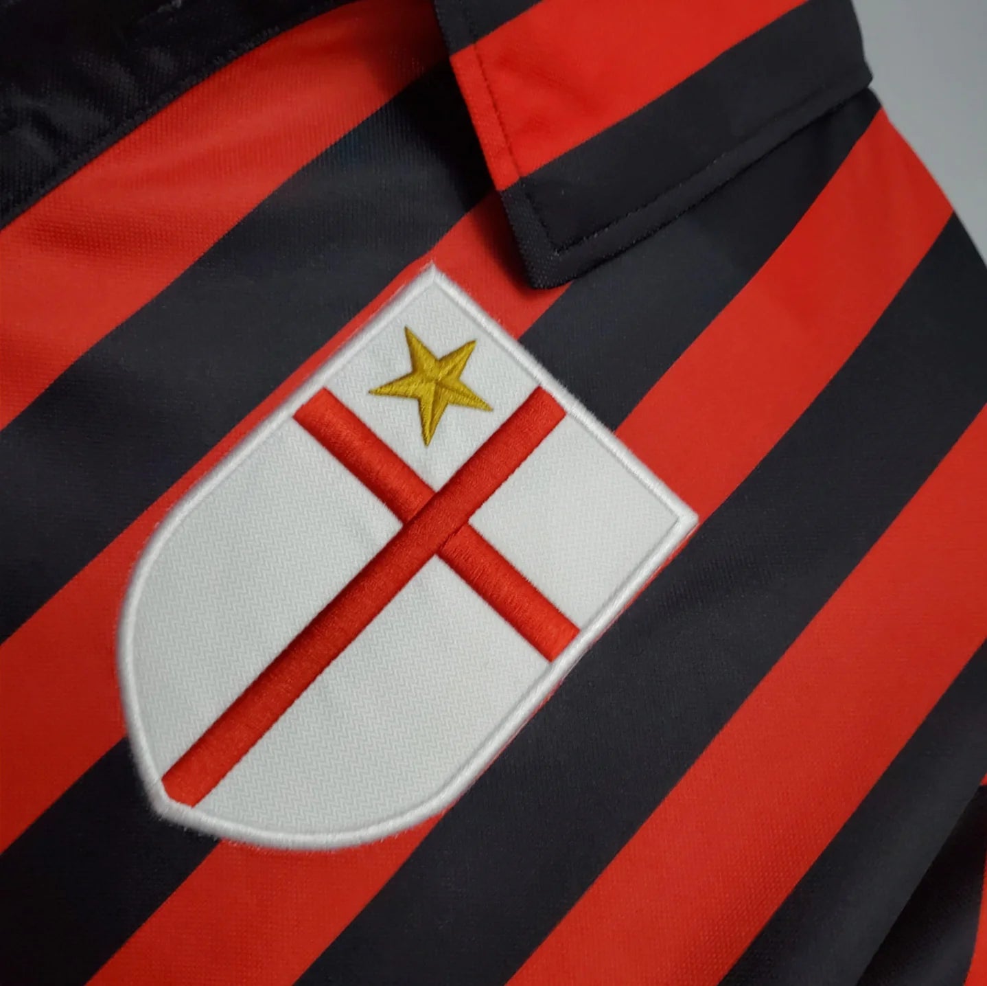 AC Milan 1999-00 Home Jersey