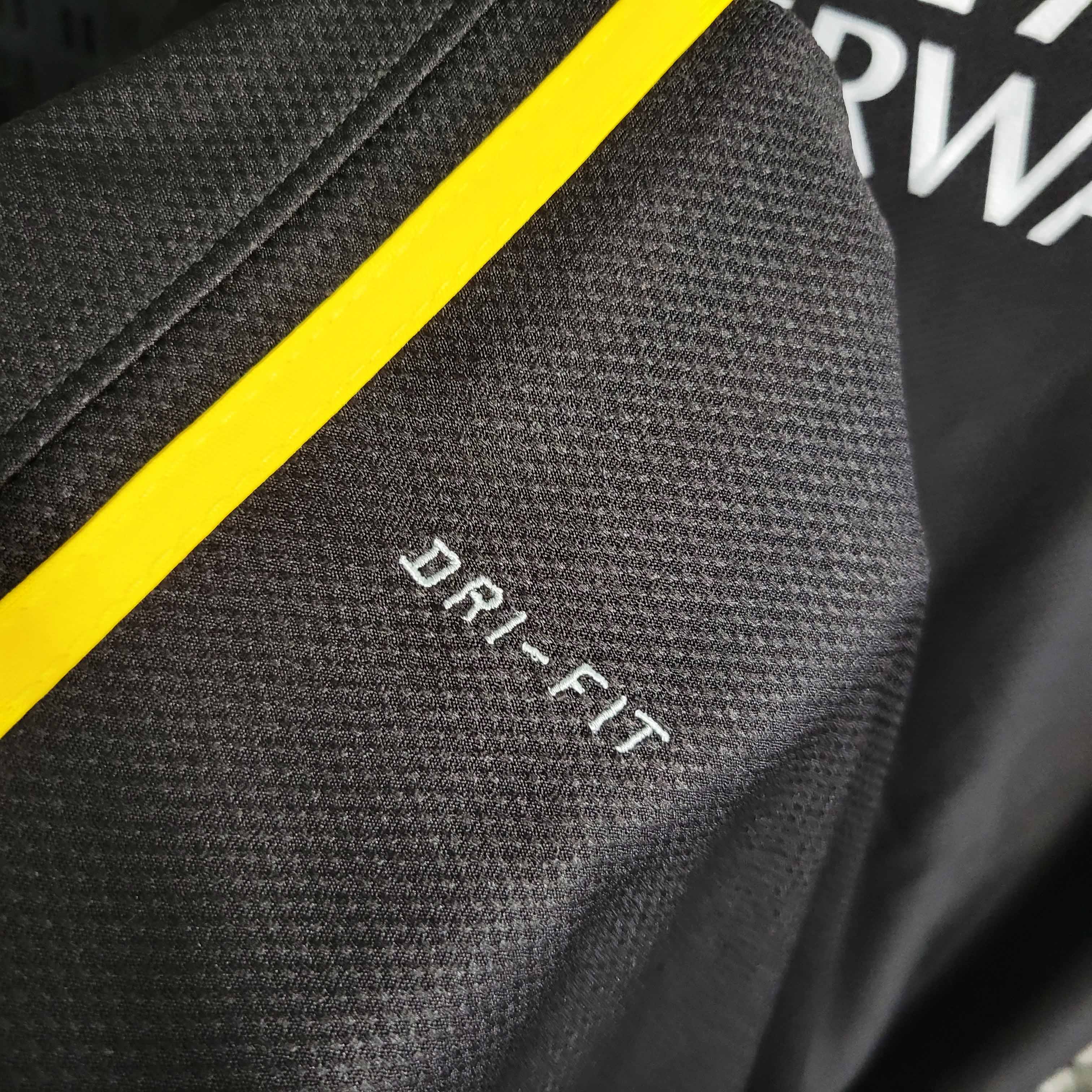 Barcelona 2013-14 Third Jersey