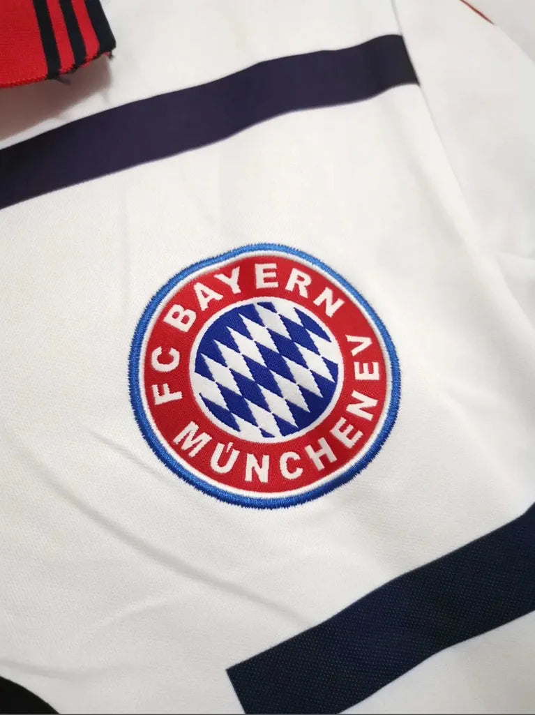 Bayern Munich 1998-01 Away Jersey