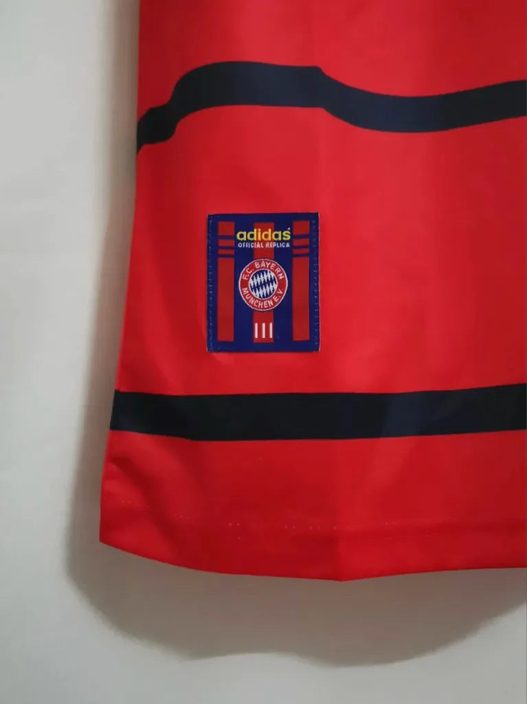 Bayern Munich 1998-01 Away Jersey