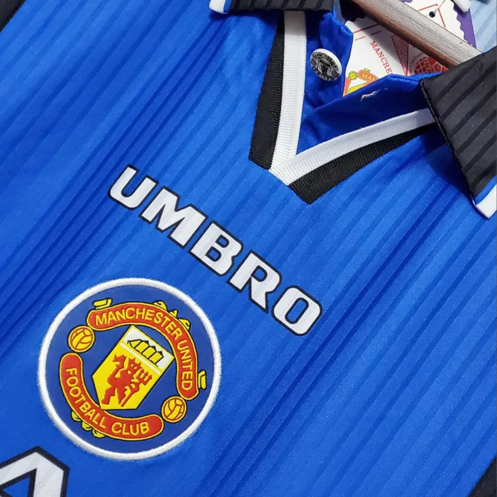 Manchester United 1996-98 Third Jersey