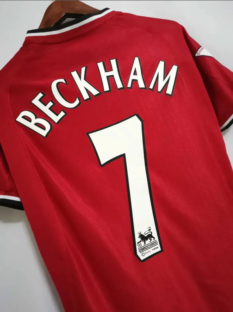 Manchester United 2000-02 Home Jersey