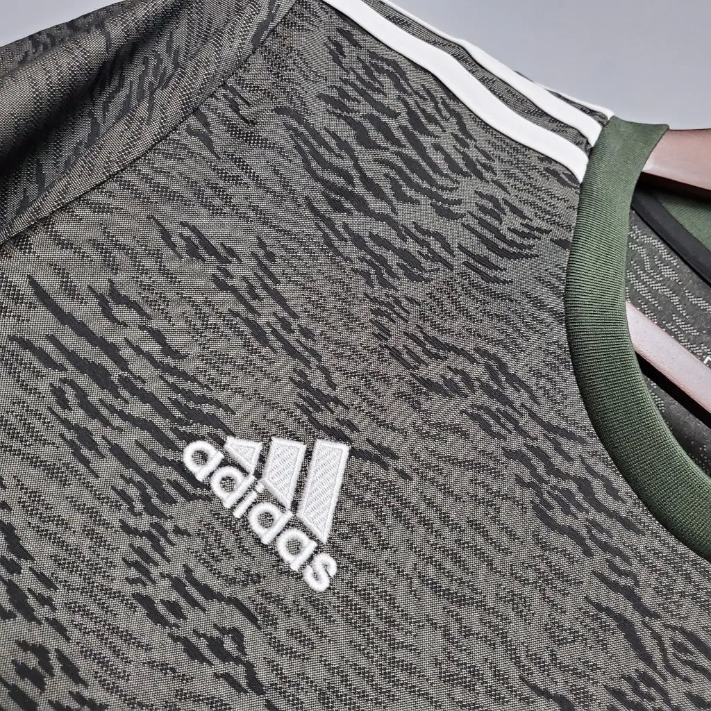 Manchester United 2020-21 Away Jersey