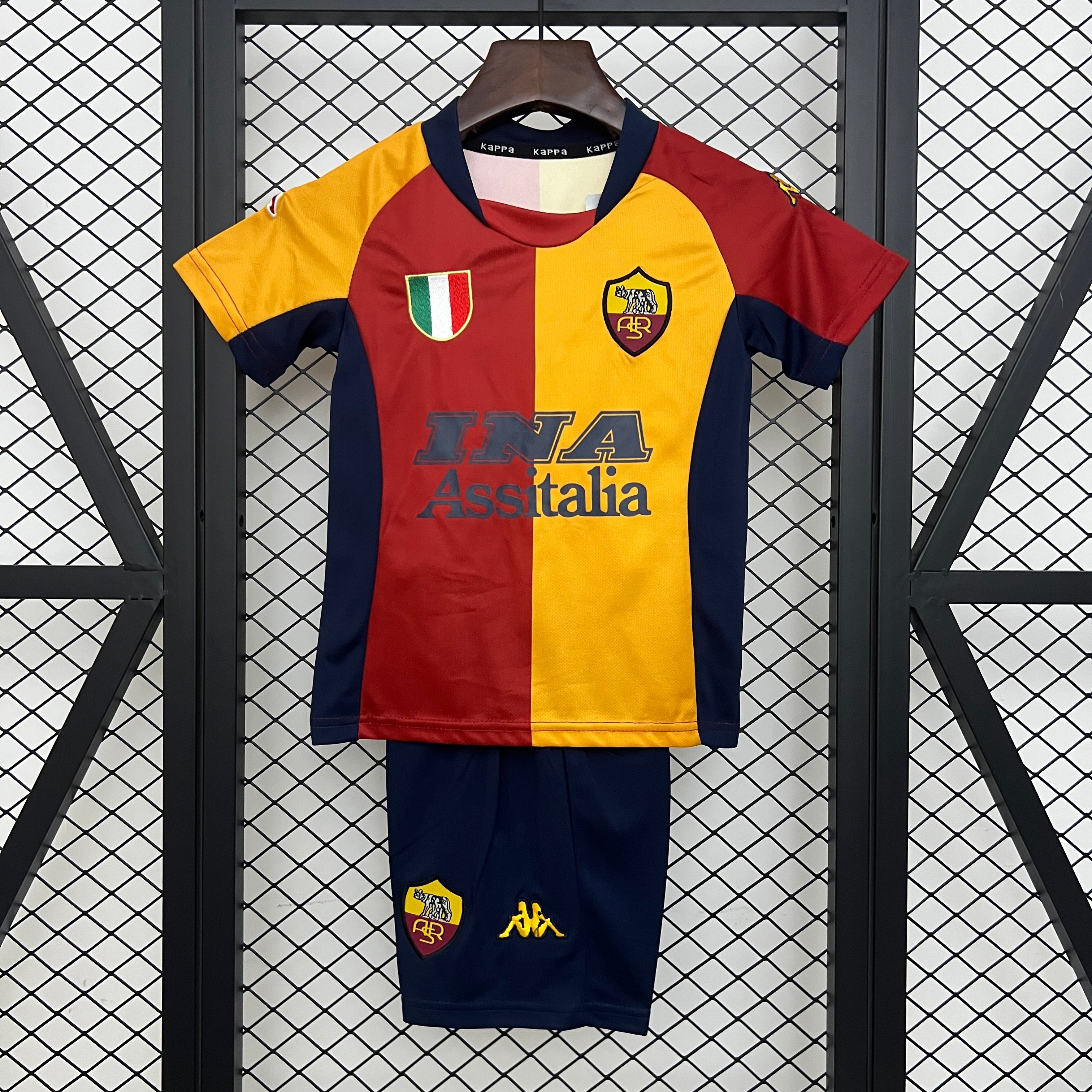 Roma 2001-02 Retro Kids Home Kit