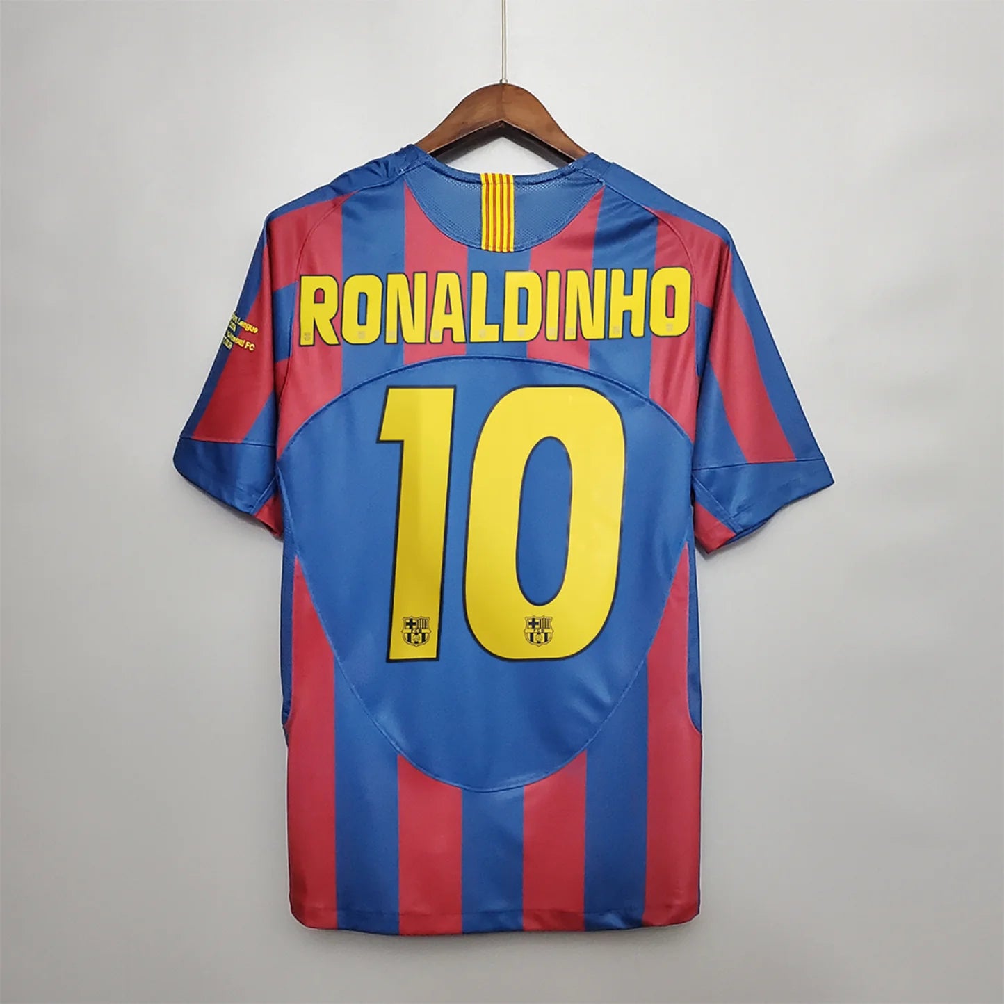Barcelona 2005-06 Home Jersey