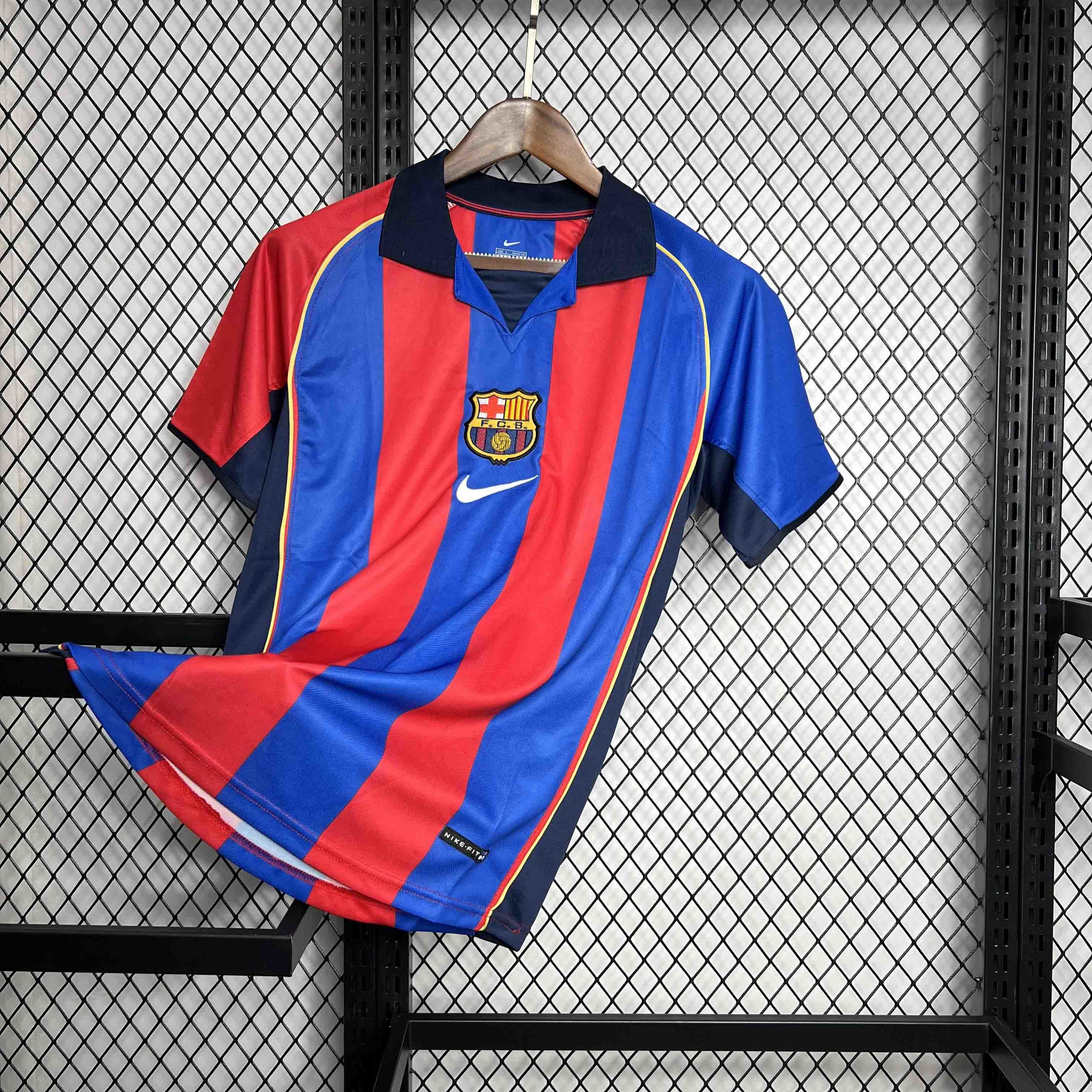 Barcelona 2004-05 Home Jersey