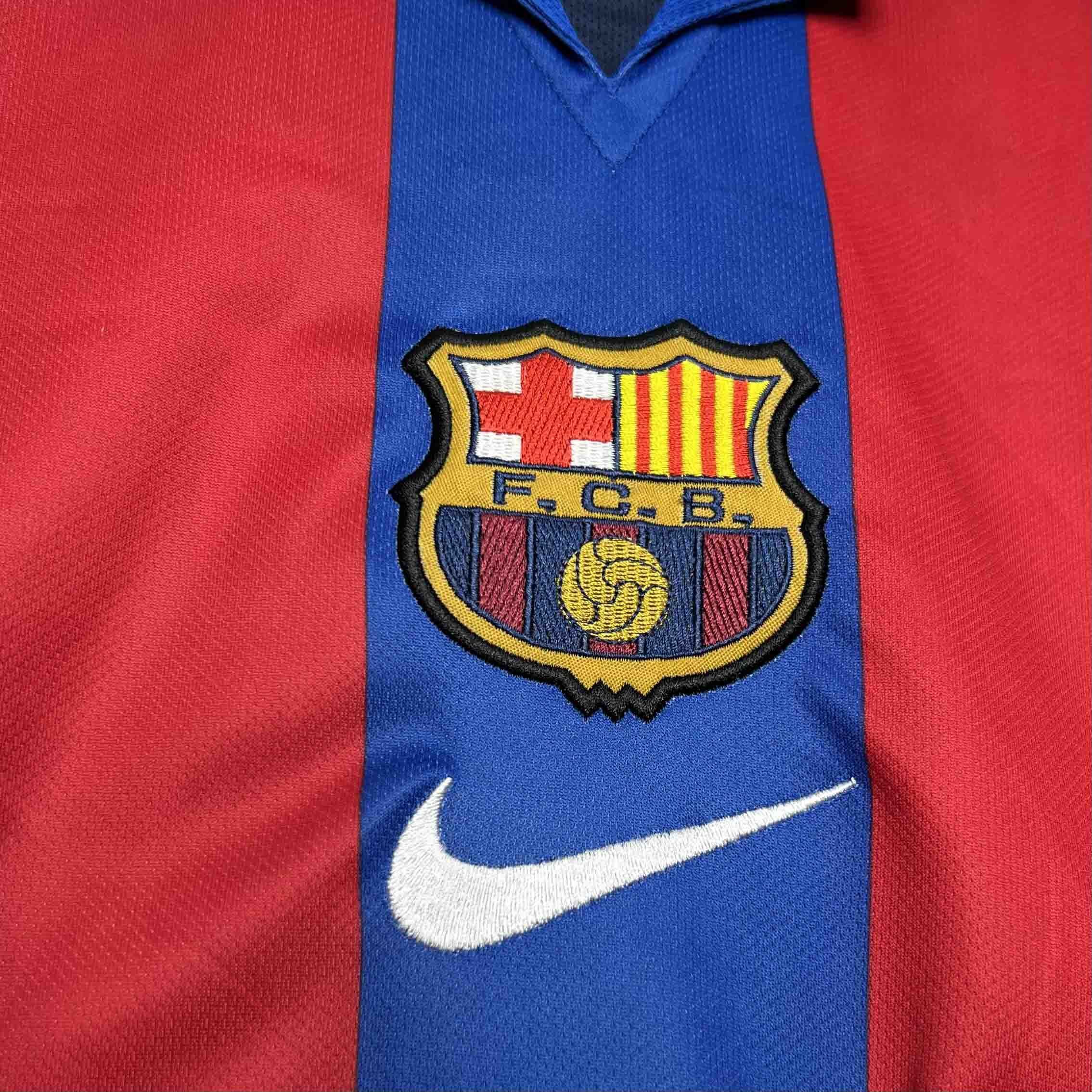 Barcelona 2004-05 Home Jersey